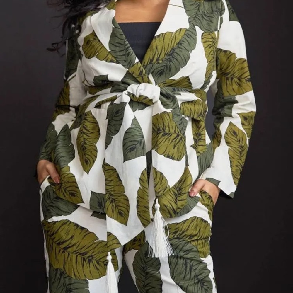 Your Vacay or Spring Brunch Pant Suit!!